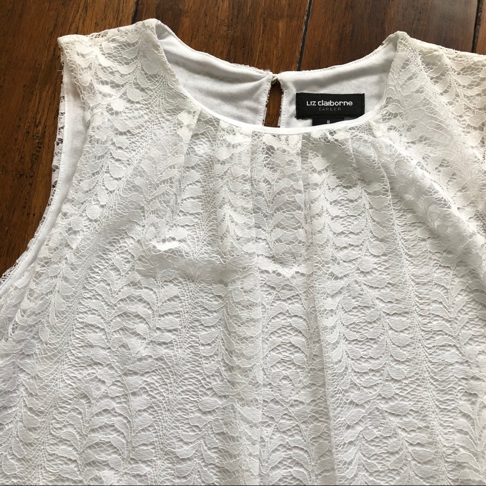 Sleeveless White Floral Lace Top